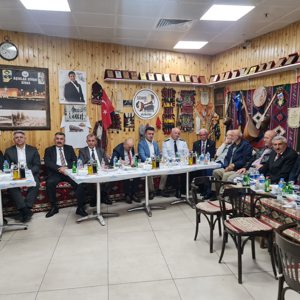  Vali Yardımcımız Sn. İhsan Maskar, İl Jandarma Komutanı J. Kd. Alb. Adem Taşkın, İl Müdürümüz Özgür Kırmızıtaş ve il protokolü, İl Jandarma Komutanlığının düzenlemiş olduğu programda gazilerimizle bir araya geldi. - fotoğraf 1