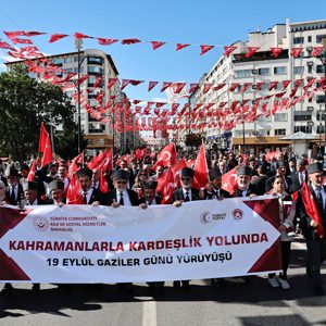 Gaziler Günü’nde Kardeşlik Yürüyüşü - fotoğraf 1