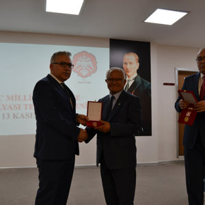Niğde'de 37 Kıbrıs Gazisine 'Milli Mücadele Madalyası ve Beratı' verildi - fotoğraf 5
