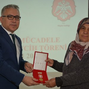 Niğde'de 37 Kıbrıs Gazisine 'Milli Mücadele Madalyası ve Beratı' verildi - fotoğraf 23