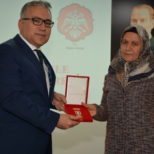 Niğde'de 37 Kıbrıs Gazisine 'Milli Mücadele Madalyası ve Beratı' verildi - fotoğraf 34