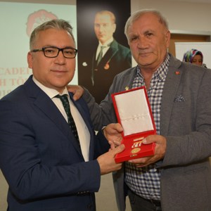 Niğde'de 37 Kıbrıs Gazisine 'Milli Mücadele Madalyası ve Beratı' verildi - fotoğraf 46