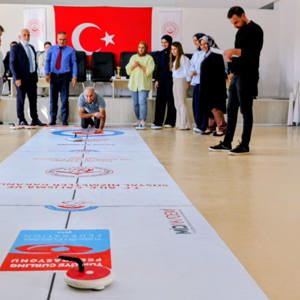 Ahlat Engelsiz Yaşam Merkezimizde, kuruluşlar arası Floor Curling Turnuvası - fotoğraf 16