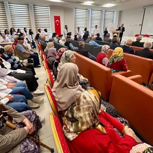 ‘1 Ekim Dünya Yaşlılar Günü’ münasebetiyle ‘Dünya ve Türkiye Yaşlı Projeksiyonu’ Paneli Düzenlendi - fotoğraf 8