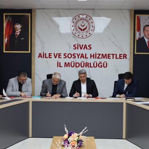 İl Müdürümüz Özgür Kırmızıtaş başkanlığında, İl Müdür Yardımcılarımız, birim sorumlularımız ve kuruluş temsilcilerimizin katılımıyla 2025 yılı 2. Çeyrek Genel Durum Değerlendirme Toplantısı gerçekleştirildi. - fotoğraf 2