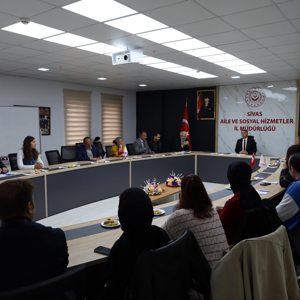 3 Aralık Dünya Engelliler Günü kapsamında gerçekleştirilecek etkinliklerin planlanması ve istişaresi amacıyla İl Müdürümüz Özgür Kırmızıtaş başkanlığında toplantı düzenlendi. - fotoğraf 1