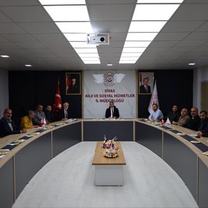 3 Aralık Dünya Engelliler Günü kapsamında gerçekleştirilecek etkinliklerin planlanması ve istişaresi amacıyla İl Müdürümüz Özgür Kırmızıtaş başkanlığında toplantı düzenlendi. - fotoğraf 2