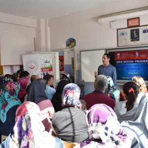 Ekim Ayında 842 kursiyere Aile Eğitim Programı Kapsamında Eğitim Verilmiştir - fotoğraf 5