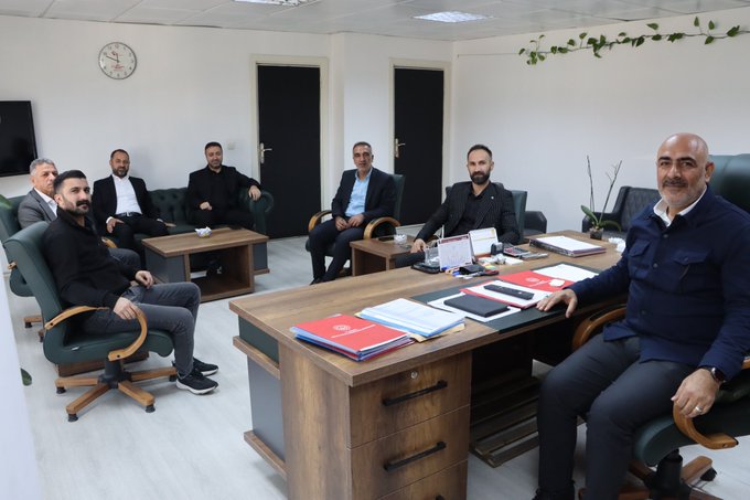 İlimizde faaliyet gösteren Sendikalardan Sağlık Sen. Türk Sağlık Sen. Genç Sağlık Sen. SES sendikası,HEP sendikası ve Öz Sağlık İş Sendikası temsicileri İl Müdürümüz Abdulbari AKSOY’u ziyaret ettiler.