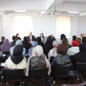 İl Müdürümüz Sayın Abdullah Neşeli, KTO Karatay Üniversitesi Sosyal Hizmetler Bölümü Birinci Sınıf Öğrencileri ile Bir Araya Geldi - fotoğraf 4
