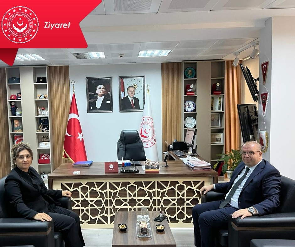 Susurluk Kaymakamı Sayın Turgut GÜLEN, İl Müdürümüz Sayın Emine BÖÇKÜN’e ziyaret gerçekleştirdi