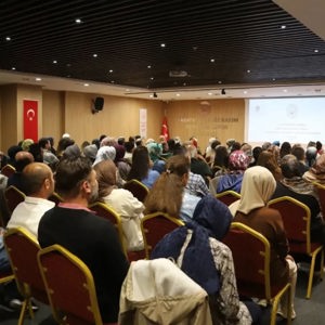 Bakanlığımız Eğitim Yayın Dairesi Başkanlığı Eğitimleri Kapsamında Yerinde Personel Eğitimi ve Rehberlik Çalışmaları Karatay Gündüz Bakım Rehabilitasyon ve Aile Danışma Merkezi Toplantı Salonunda Gerçekleştirilmiştir - fotoğraf 5