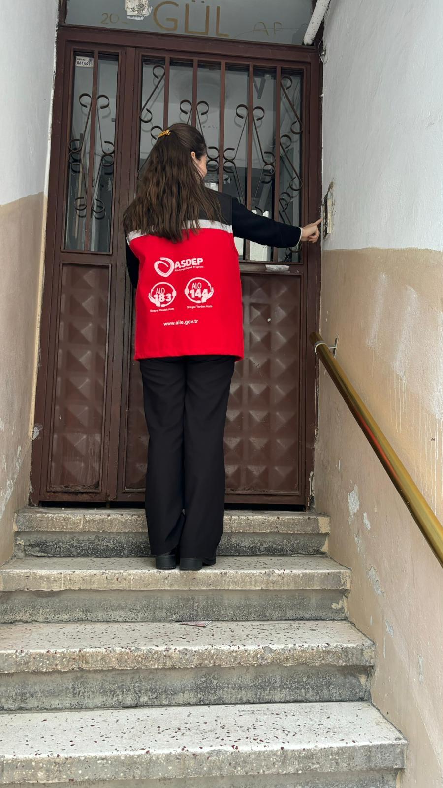 İl Müdürlüğümüze Bağlı Sosyal Hizmet Merkezlerimiz Tarafından İl Genelinde Aile Sosyal Destek Programı Kapsamında Ziyaretlerimiz Devam Ediyor