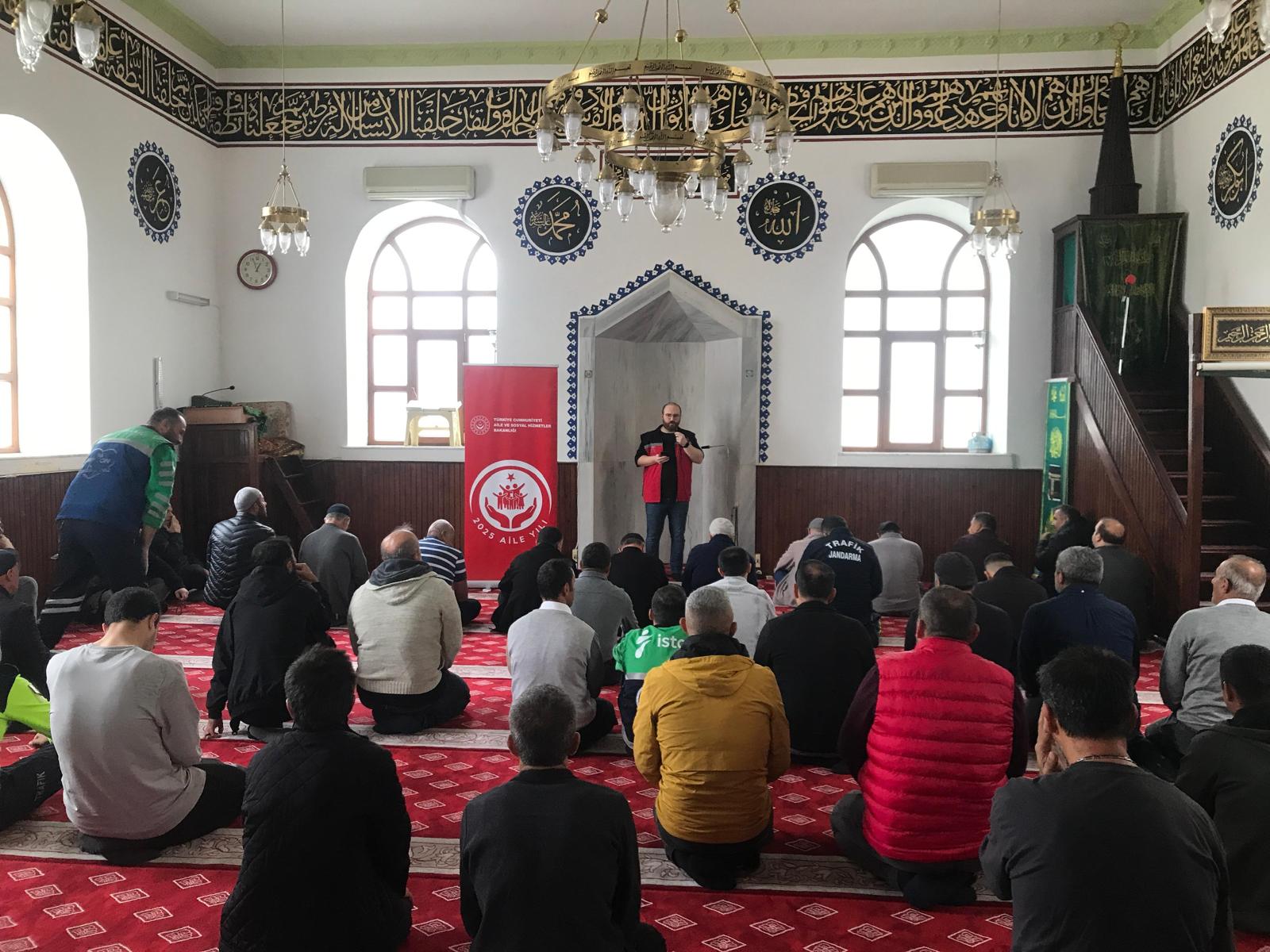 İlimiz Genelindeki Camilerde Cuma Namazı Öncesi Koruyucu ve Önleyici Hizmetlerimiz Kapsamındaki Konularında Farkındalık Eğitimlerimiz Devam Ediyor