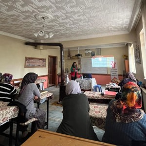 Aile İçi Şiddet ve Erken Yaşta Evlilikle İlgili Eğitim Düzenlenmiştir - fotoğraf 2