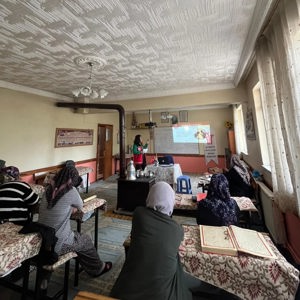 Aile İçi Şiddet ve Erken Yaşta Evlilikle İlgili Eğitim Düzenlenmiştir - fotoğraf 1