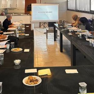 Aile Akademisinde “Kendini Bilmek” Programının Başlangıcını Yaptık - fotoğraf 3