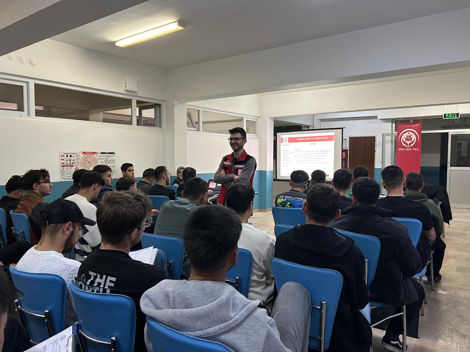 Şebinkarahisar'da Kadına Yönelik Şiddetle Mücadele Eğitimi Gerçekleştirildi