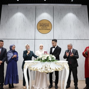 Bakanımız Sayın Mahinur Özdemir Göktaş Aile ve Gençlik Fonu ile Yeni Yuvalarını Kuran Elif ve Ali Çiftinin Mutlu Günlerine Şahitlik Etti - fotoğraf 3