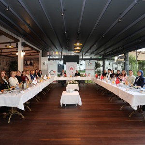 ‎Toplumun En Güçlü Temeli Sevgiyle Büyüyen Çocuklardır - fotoğraf 1