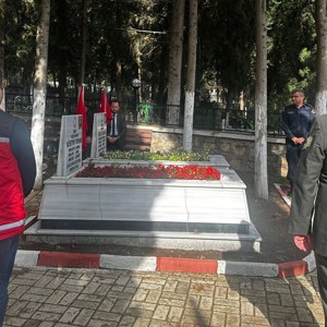 Vatanımız Uğruna Canlarını Ortaya Koyan Şehitlerimizin Kıymetli Aileleri İle Kahraman Gazilerimiz Ziyaret Edilmiştir - fotoğraf 10