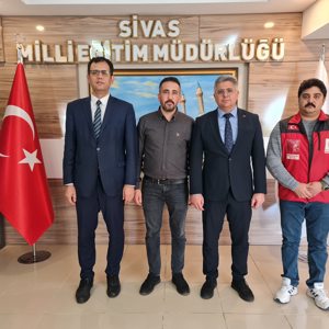 İl Müdürümüz Özgür Kırmızıtaş ve mesai arkadaşlarımız “Kahramanlarla Omuz Omuza Projesi” kapsamında şehit yakınları ve gazilerimizi ziyaret etti. - fotoğraf 2