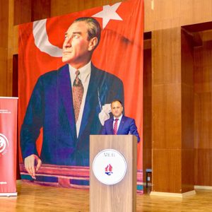 Kadın-Erkek Fırsat Eşitliği Komisyonu’nun bölgesel çalışmaları kapsamında, Şanlıurfa ve Diyarbakır illerini kapsayan bölge toplantısı Diyarbakır’da gerçekleştirildi. - fotoğraf 1