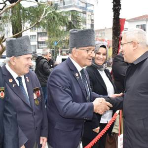 29 Ekim Cumhuriyet Bayramı’nın 102. yıl dönümü kutlamaları "Çelenk Sunma Töreni" ile başladı - fotoğraf 5