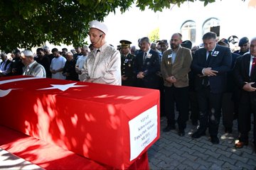 Kıbrıs Gazisi Mehmet Mutlu Son Yolculuğuna Uğurlandı