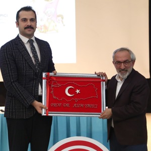 Aile Yılı Kapsamında  “Kutsal Bağlar, Kırılgan Bireyler: Aileyi Yeniden Düşünmek” Konulu Konferans Düzenlendi - fotoğraf 15