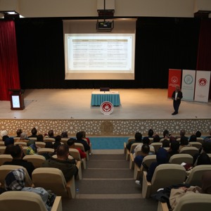 Aile Yılı Kapsamında  “Kutsal Bağlar, Kırılgan Bireyler: Aileyi Yeniden Düşünmek” Konulu Konferans Düzenlendi - fotoğraf 6