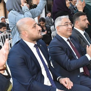 Bakanımız Mahinur Özdemir Göktaş, Aile ve Gençlik Fonu Kapsamında Desteklenen Genç Çiftin Nikâh Töreninde Yer Aldı - fotoğraf 3