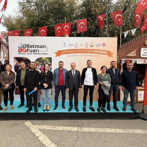Bakanlığımızın sosyal hizmet modellerinden faydalanan çocuklarımızla Batman 8.Kitap Fuarı’nda bir araya geldi. - fotoğraf 3