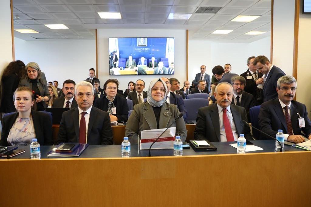 Bakan Selçuk 2020 Yılı Bütçesi Plan ve Bütçe Komisyonunda Sunum Yaptı