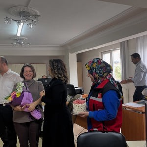 Şehit Bahadır CANBULAT’ın Annesine Anlamlı Ziyaret - fotoğraf 2
