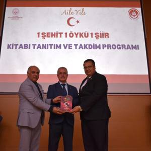 “1 Şehit, 1 Öykü, 1 Şiir” kitabının tanıtım programı gerçekleştirildi - fotoğraf 12