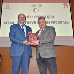 “1 Şehit, 1 Öykü, 1 Şiir” kitabının tanıtım programı gerçekleştirildi - fotoğraf 11