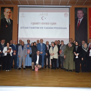“1 Şehit, 1 Öykü, 1 Şiir” kitabının tanıtım programı gerçekleştirildi - fotoğraf 1