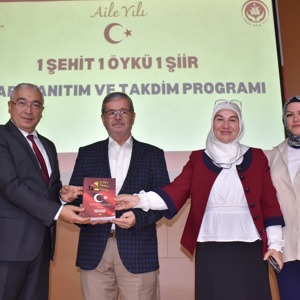 “1 Şehit, 1 Öykü, 1 Şiir” kitabının tanıtım programı gerçekleştirildi - fotoğraf 5