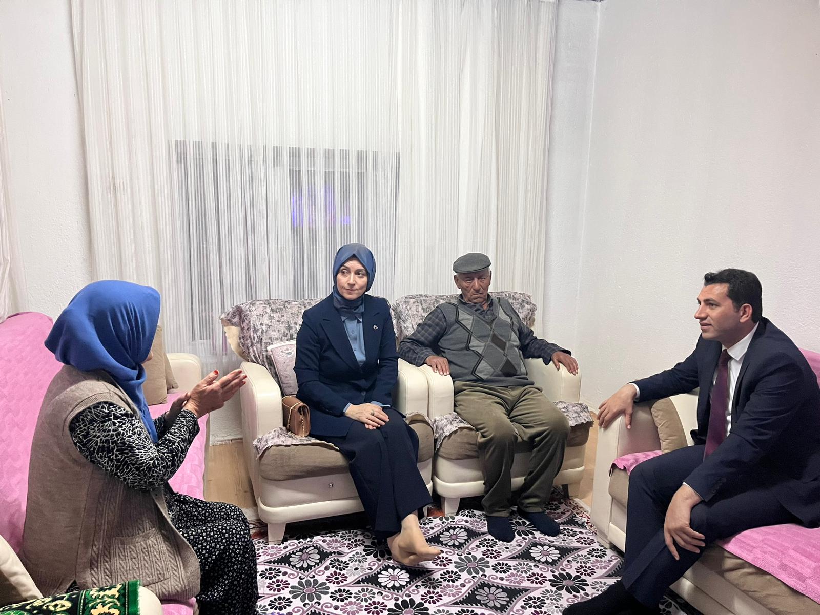 Şehit Ailesine Anlamlı Ziyaret