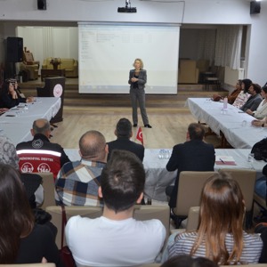 “Etkili Konuşma ve Diksiyon” Konulu Eğitim Gerçekleştirildi. - fotoğraf 6
