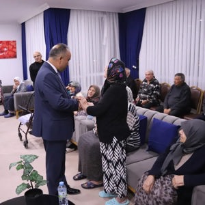 İl Müdürümüz Sayın Arif Topal, Dr. İsmail Işık Huzurevi’ni Ziyaret Ederek Kıymetli Büyüklerimizle Bir Araya Geldi - fotoğraf 1
