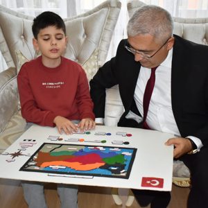 İl Müdürümüz Faruk Uysal’dan TEKNOFEST Şampiyonu İkizlere Ziyaret - fotoğraf 2
