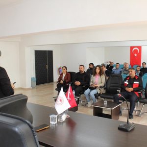 “Kadına Yönelik Şiddetle Mücadele ve Kurumsal Mekanizmalar” konularında farkındalık yaratmak amacıyla eğitim - fotoğraf 1