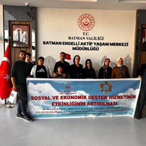 “Okul Destek Projesi”kapsamındaki çocuklardan LGS ile YKS’de başarılı olarak dereceli okullara yerleşenlere hediye  - fotoğraf 5