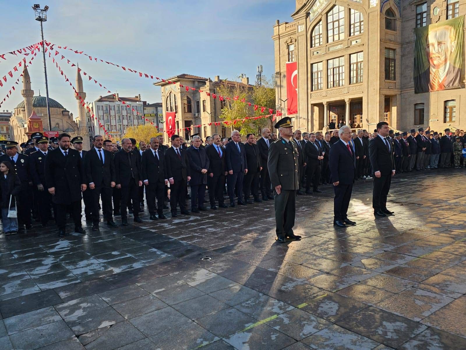 10 Kasım Atatürk’ü Anma Günü – Çelenk Sunma Töreni
