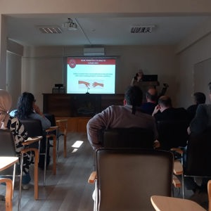 Kadına Yönelik Şiddetin Önlenmesi Farkındalık Seminerleri Gerçekleştirildi - fotoğraf 1