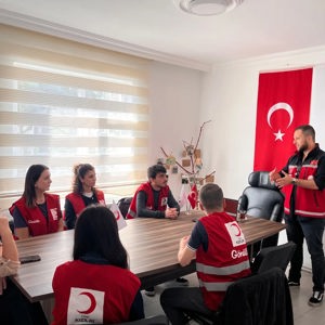 Aile Yılı Kapsamında Kızılay Personeline Bilgilendirme ve Rehberlik Çalışması - fotoğraf 1