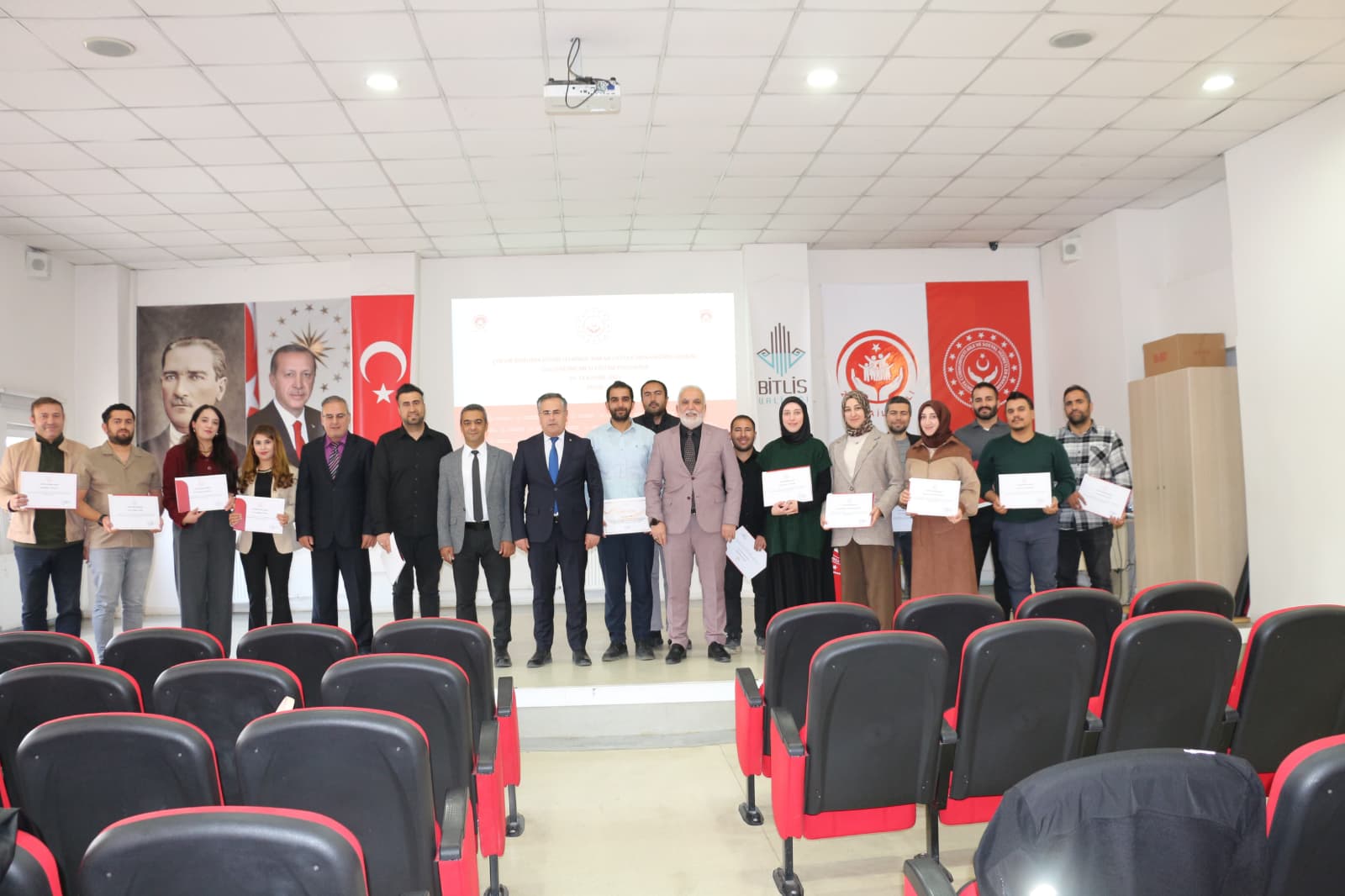 "Çocuk Koruma Hizmetlerinde Karar Destek Mekanizmalarının Güçlendirilmesi Eğitim Programı" Başarıyla Tamamlandı