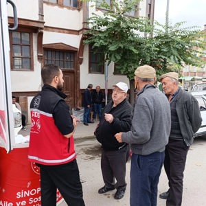 Mobil Sosyal Hizmet Aracımız Gerze’de Vatandaşlarla Buluştu  - fotoğraf 1